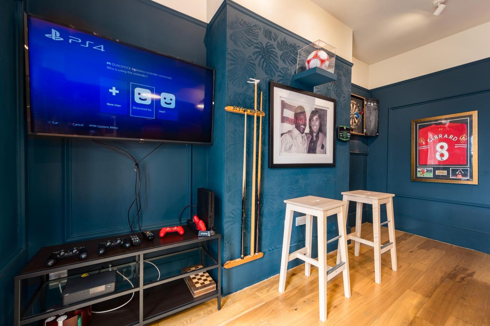City Retreat, Spacious 4 Bed House, Games Room, Parking, Hot Tub & Bbq Cardiff Luaran gambar